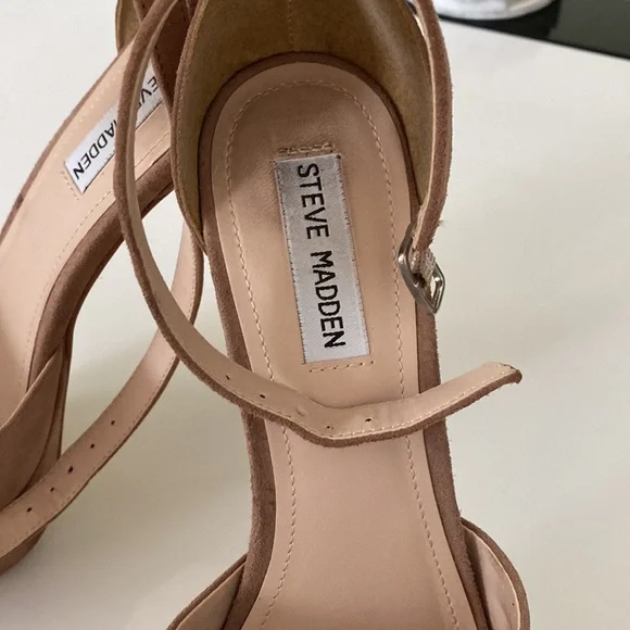 Steve Madden heels size 8 - Picture 2 of 5